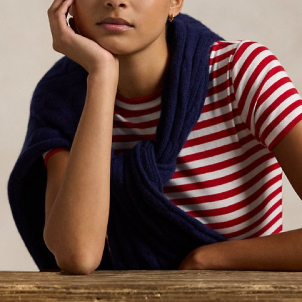 Ralph Lauren Red and White Fitted Short Sleeve Striped Crewneck Tee😍